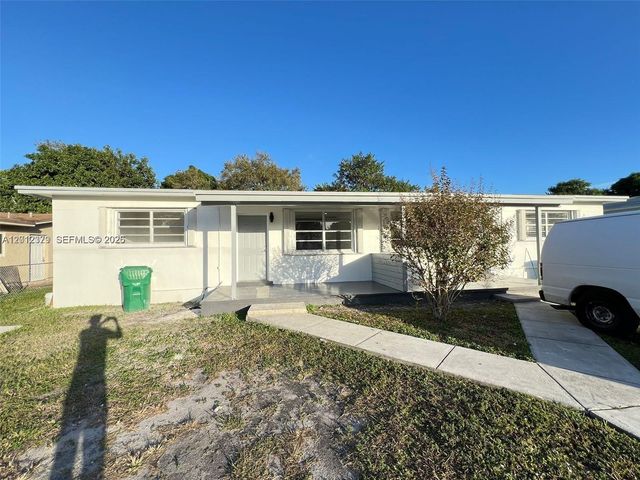 15741 NW 38th Pl 2, Miami Gardens, FL 33054