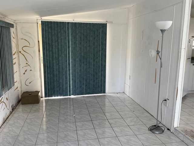 8510 SW 21st St, Davie, FL 33324