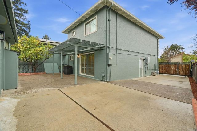 1554 Queenstown Court, Sunnyvale, CA 94087