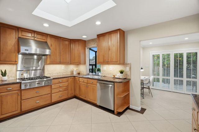 1554 Queenstown Court, Sunnyvale, CA 94087