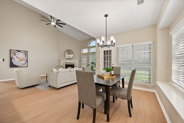 5272 W Cove Way, Grand Prairie, TX 75052