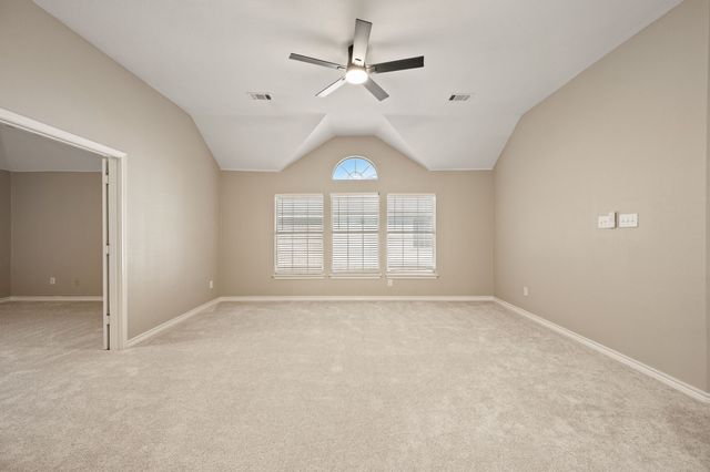 5272 W Cove Way, Grand Prairie, TX 75052