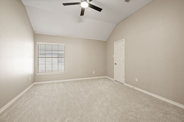 5272 W Cove Way, Grand Prairie, TX 75052