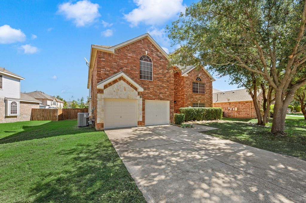 5272 W Cove Way, Grand Prairie, TX 75052 — photo 2