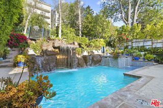 5176 Don Pio Drive, Woodland Hills, CA 91364