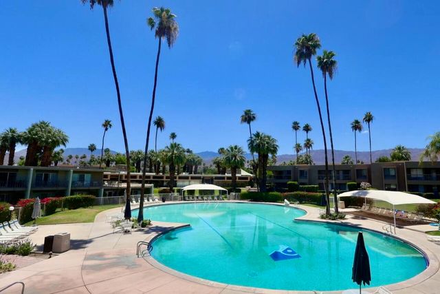 73850 Fairway Drive 190, Palm Desert, CA 92260