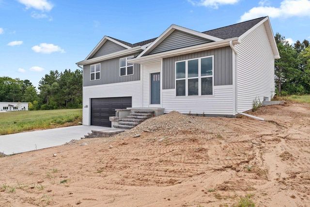 1824 SOUTHLAND LANE, New London, WI 54961