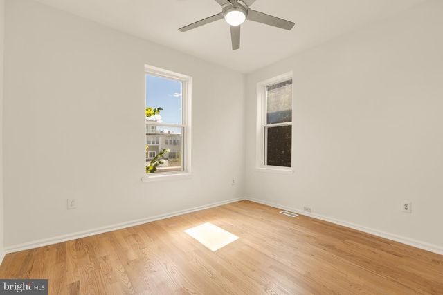 1027 7TH ST NE, Washington, DC 20002