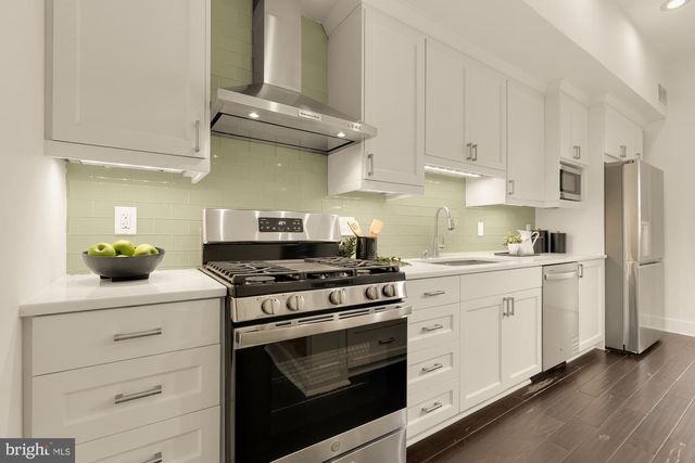 1027 7TH ST NE, Washington, DC 20002