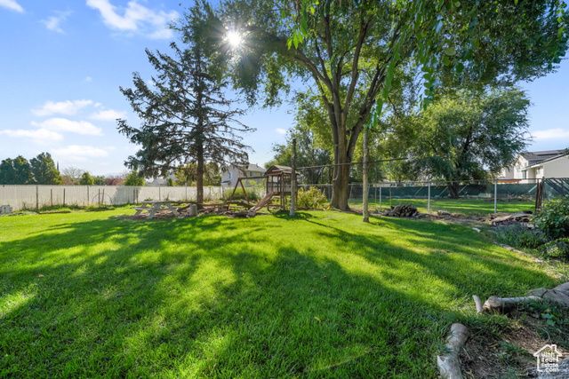 2259 W 1800 N, Clinton, UT 84015