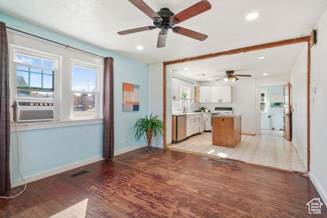 2259 W 1800 N, Clinton, UT 84015