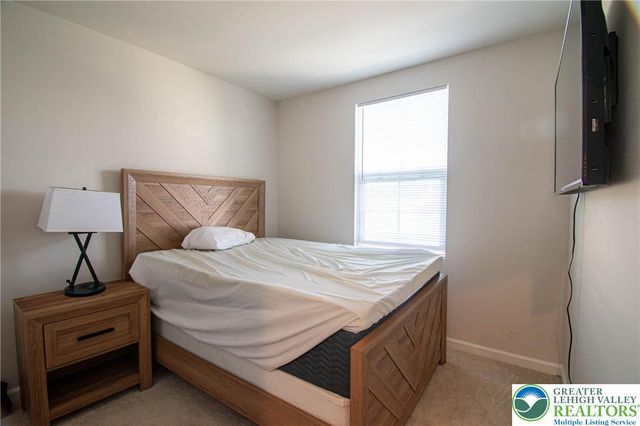 2118 Cross Country Road, Northampton Boro, PA 18067