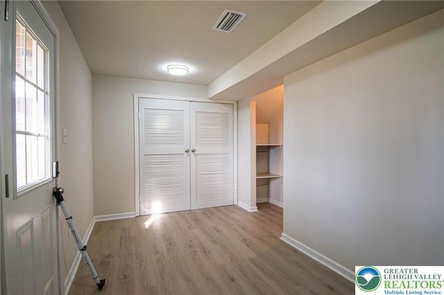 2118 Cross Country Road, Northampton Boro, PA 18067