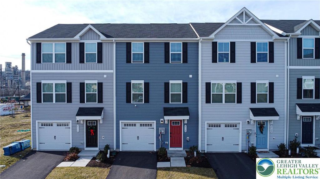 2118 Cross Country Road, Northampton Boro, PA 18067