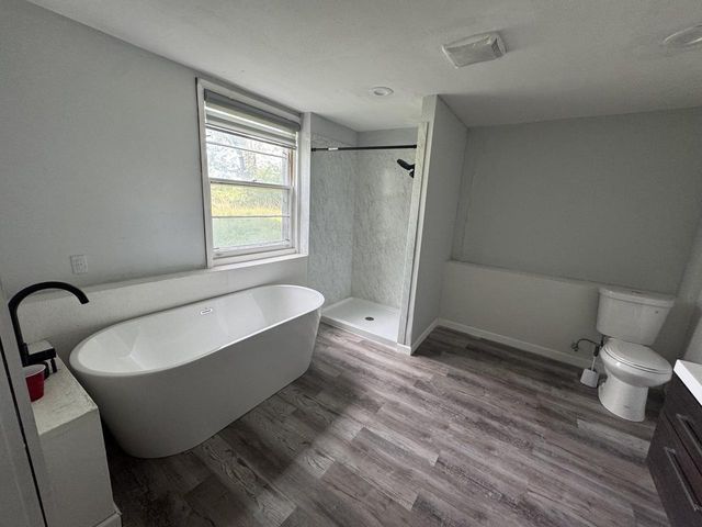 114 W Mequon ROAD, Mequon, WI 53092