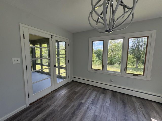 114 W Mequon ROAD, Mequon, WI 53092