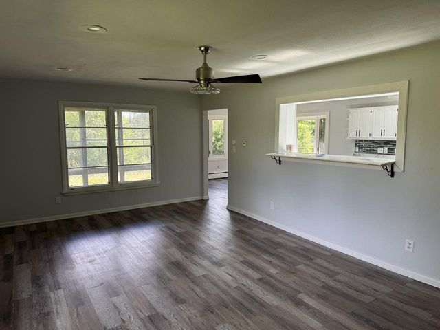 114 W Mequon ROAD, Mequon, WI 53092