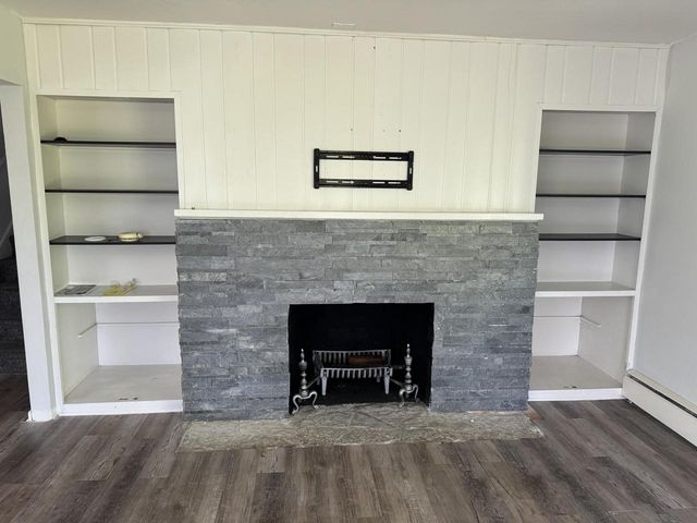 114 W Mequon ROAD, Mequon, WI 53092