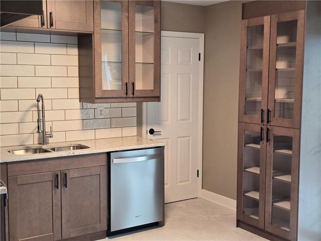 212 W Cambridge Road, Belton, MO 64012