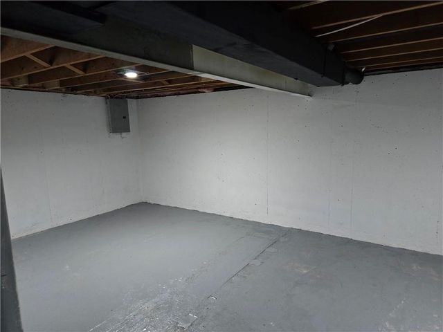 212 W Cambridge Road, Belton, MO 64012