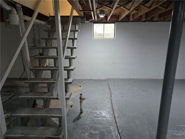 212 W Cambridge Road, Belton, MO 64012