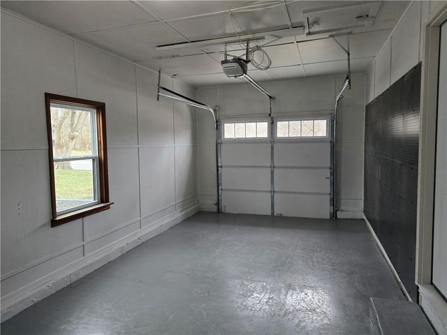 212 W Cambridge Road, Belton, MO 64012