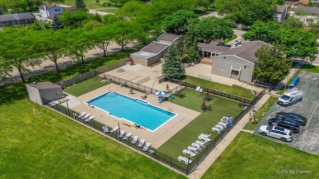 858 SHOREWOOD Drive, Bartlett, IL 60103