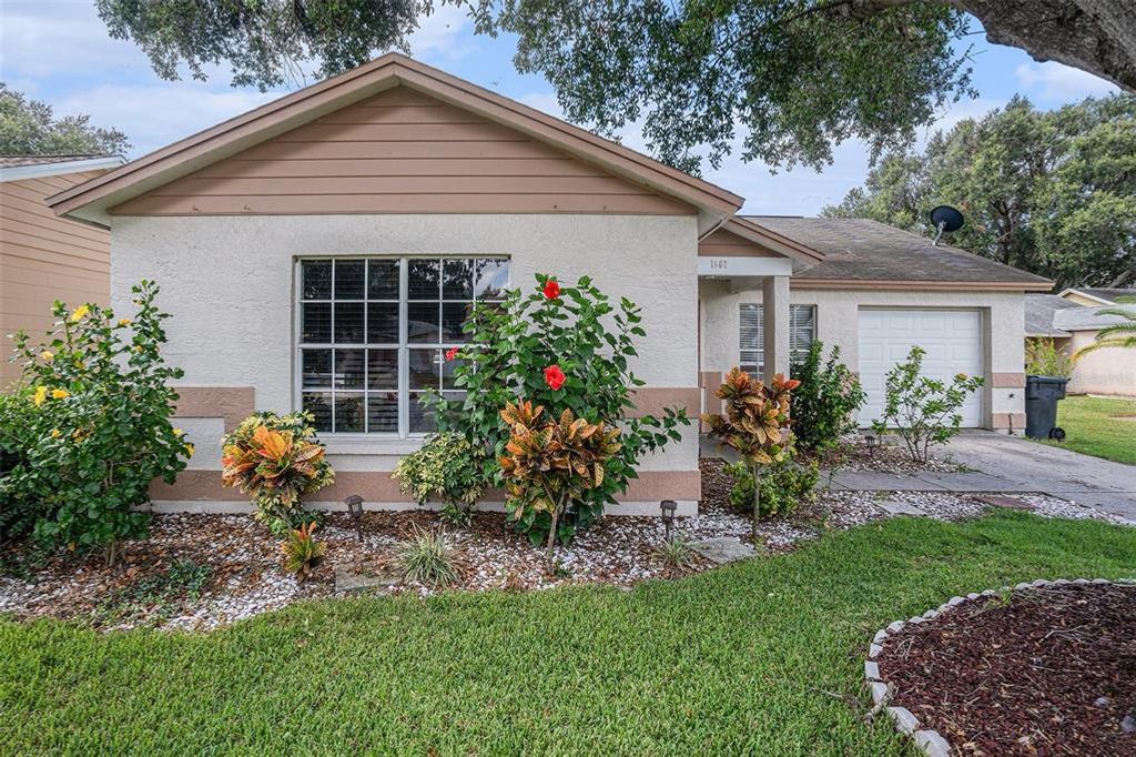 1907 DARTFORD COURT, Valrico, FL 33594