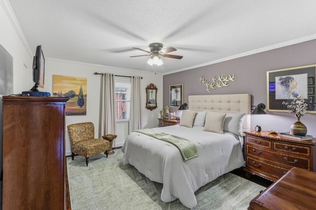 5720 Quince Rd Apt 3, Memphis, TN 38119