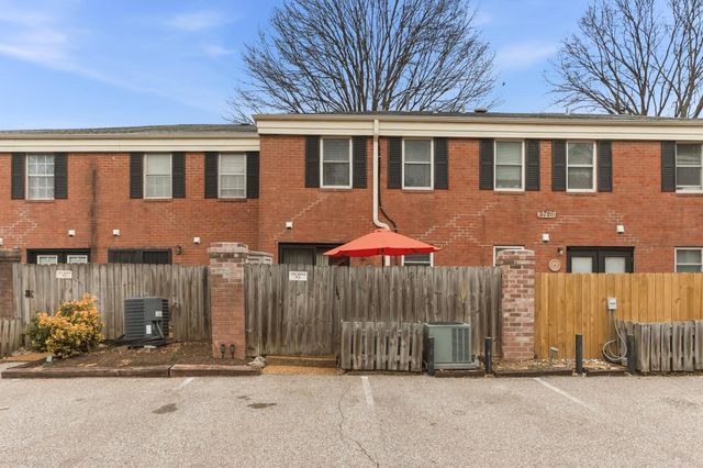 5720 Quince Rd Apt 3, Memphis, TN 38119