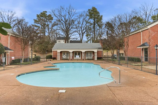 5720 Quince Rd Apt 3, Memphis, TN 38119