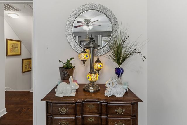 5720 Quince Rd Apt 3, Memphis, TN 38119