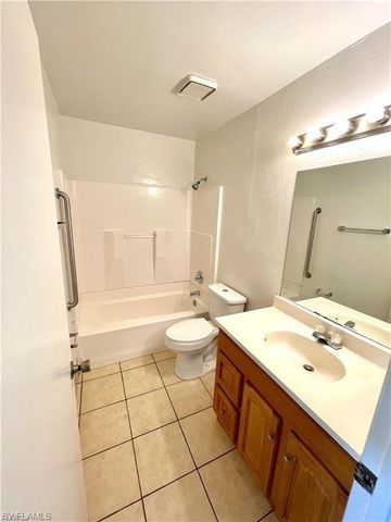 1315 Andalusia BLVD, Cape Coral, FL 33909