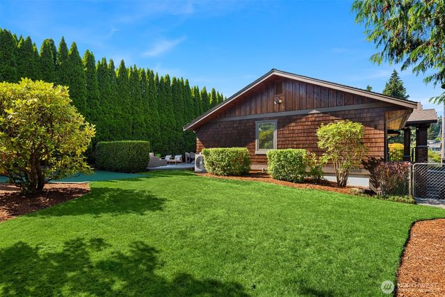 821 4th Street, Kirkland, WA 98033