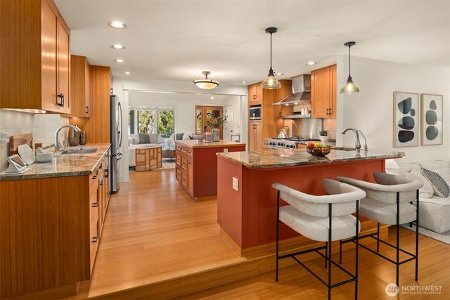 821 4th Street, Kirkland, WA 98033