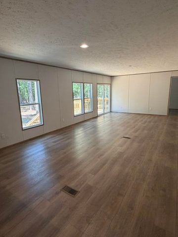 1323 Pleasure Drive, Summerton, SC 29148