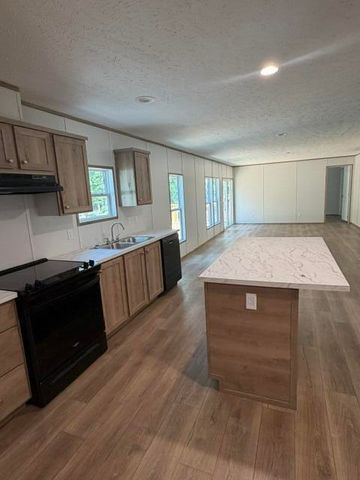 1323 Pleasure Drive, Summerton, SC 29148