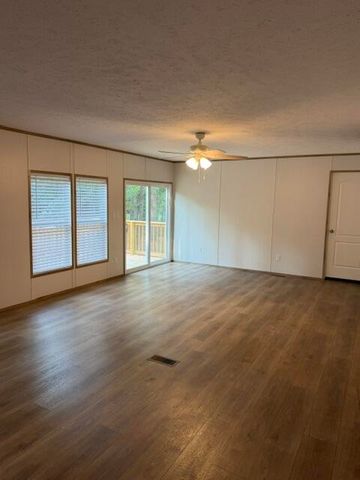 1323 Pleasure Drive, Summerton, SC 29148