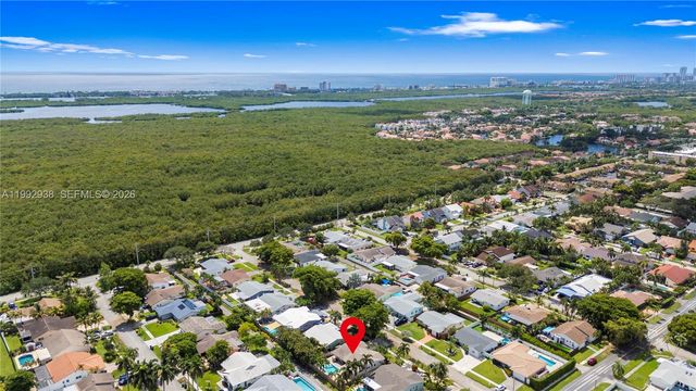 405 SE 4th Ter, Dania Beach, FL 33004