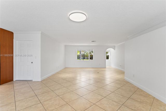 405 SE 4th Ter, Dania Beach, FL 33004