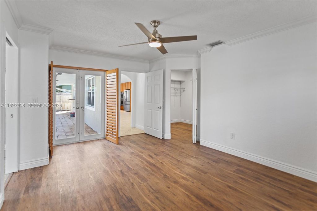 Image 33 of property listing at 405 SE 4th Ter, Dania Beach, FL 33004