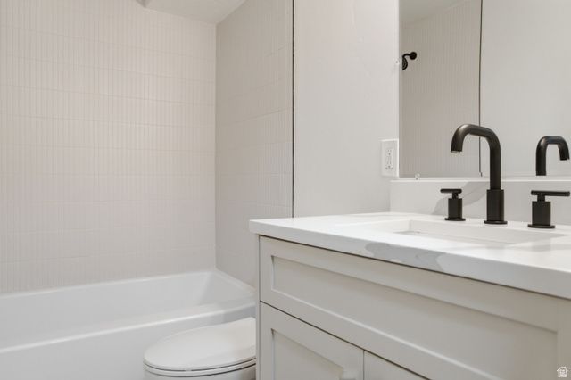 4078 N FOOTHILL DR, Provo, UT 84604