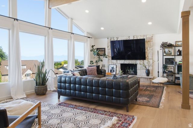 4078 N FOOTHILL DR, Provo, UT 84604