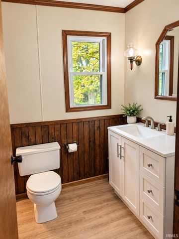 11722 N River Road, New Haven, IN 46774