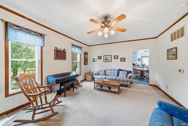 11722 N River Road, New Haven, IN 46774