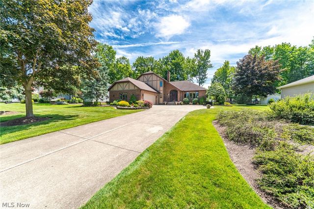 6276 Coldstream, Highland Heights, OH 44143