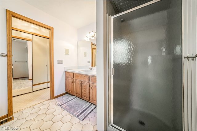 6276 Coldstream, Highland Heights, OH 44143