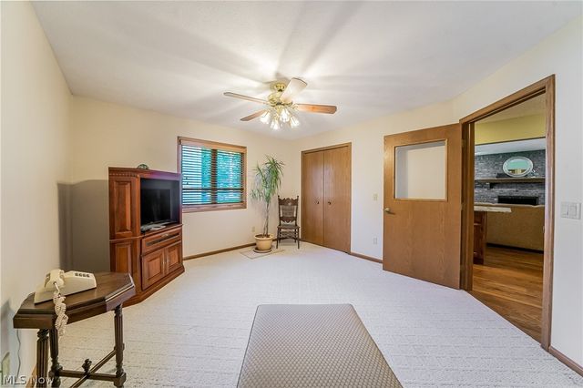 6276 Coldstream, Highland Heights, OH 44143