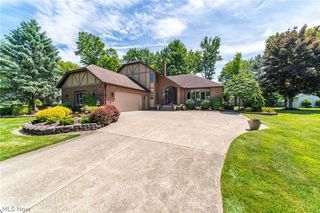 6276 Coldstream, Highland Heights, OH 44143