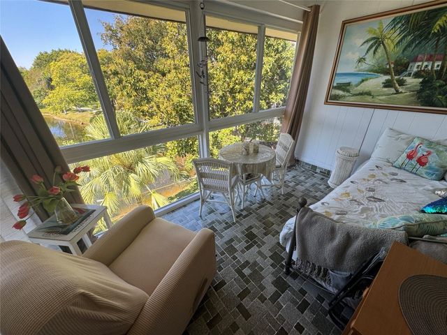 3431 NW 50th Avenue 305, Lauderdale Lakes, FL 33319